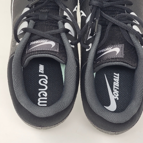 Nike Hyperdiamond 4 Pro Metal Softball Cleats Black CZ5920-010 Womens Size 8 New - Picture 9 of 11